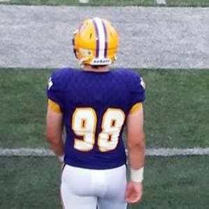 Meet your Posher, Logan